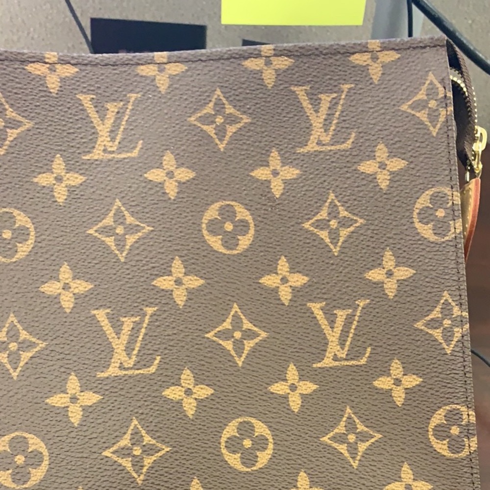 Authentic LV Toiletry 26